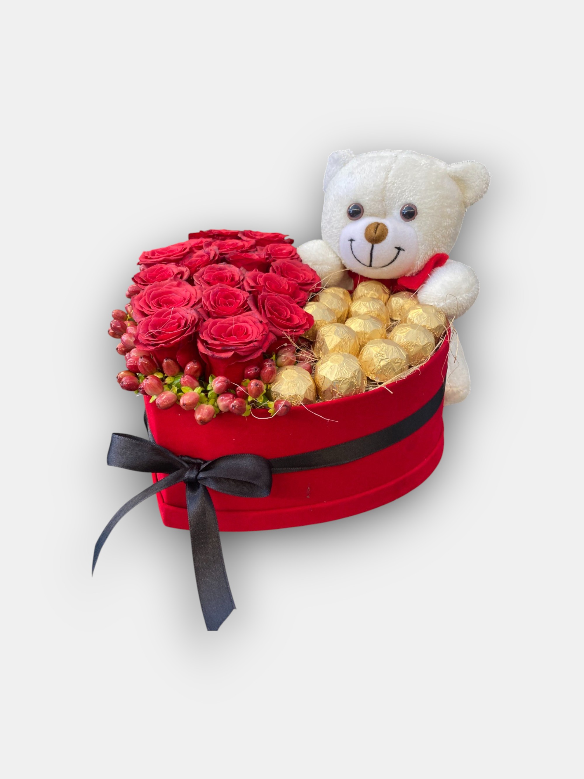Kalpli Kutu Gül Aranjmanı ve Peluş Ayıcık  Çikolata Hediye Seti