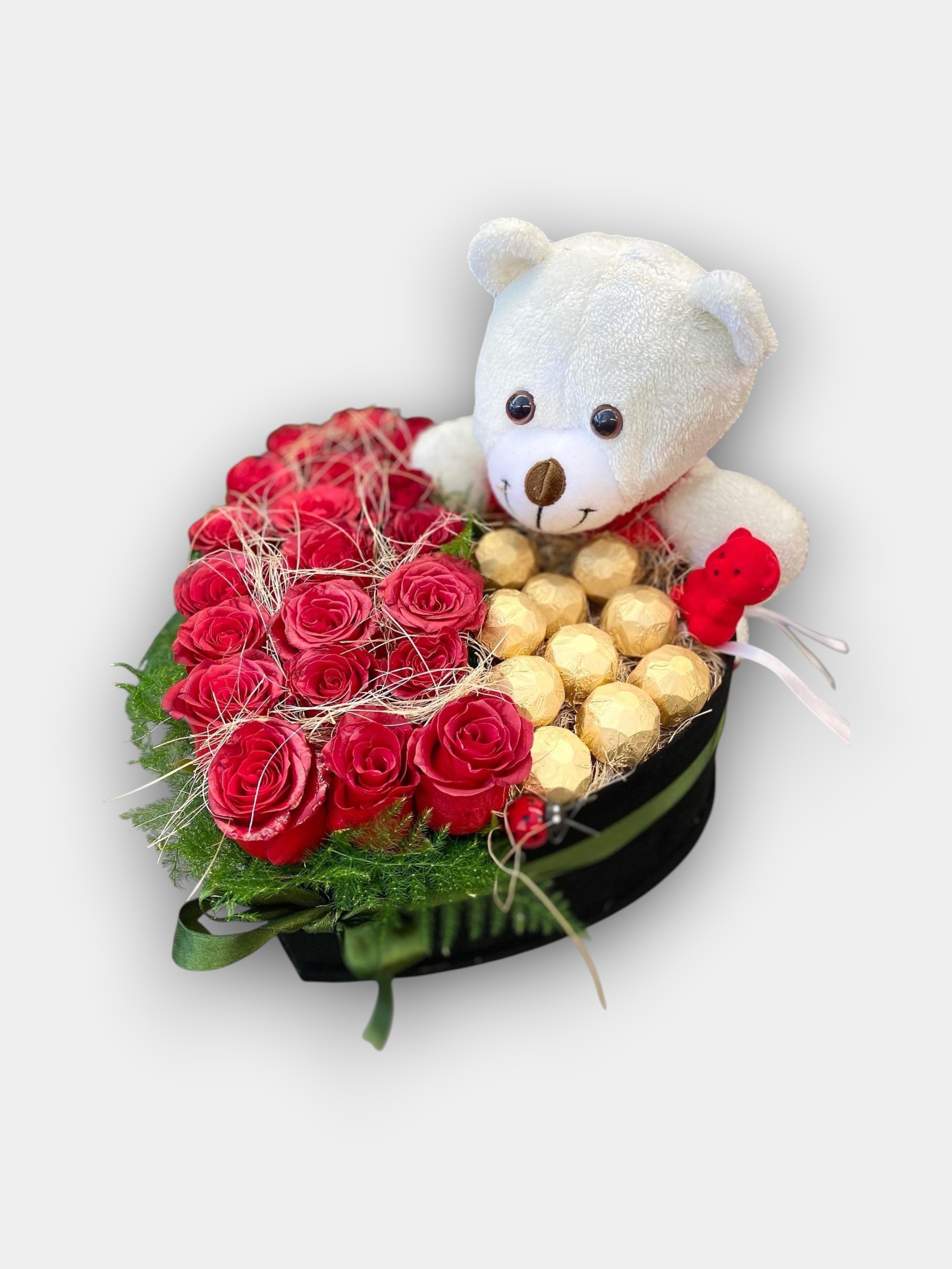 Ayıcık ve Çikolatalı Kalp Kutusu  Güllü Romantik Hediye